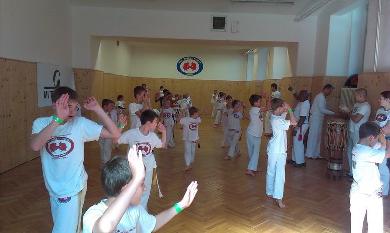 13 let capoeiry v Liberci